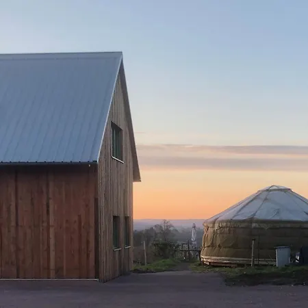 Les Jardins Framboise Yourte Et D'hotes Beaufour-Druval