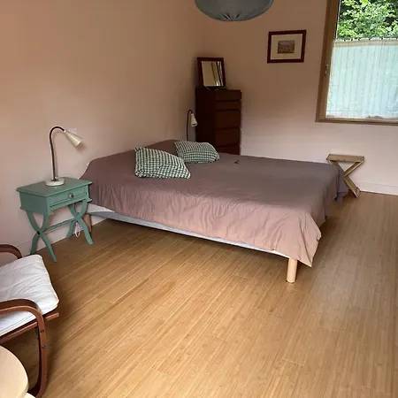 Les Jardins Framboise Yourte Et D'hotes Bed and Breakfast Beaufour-Druval